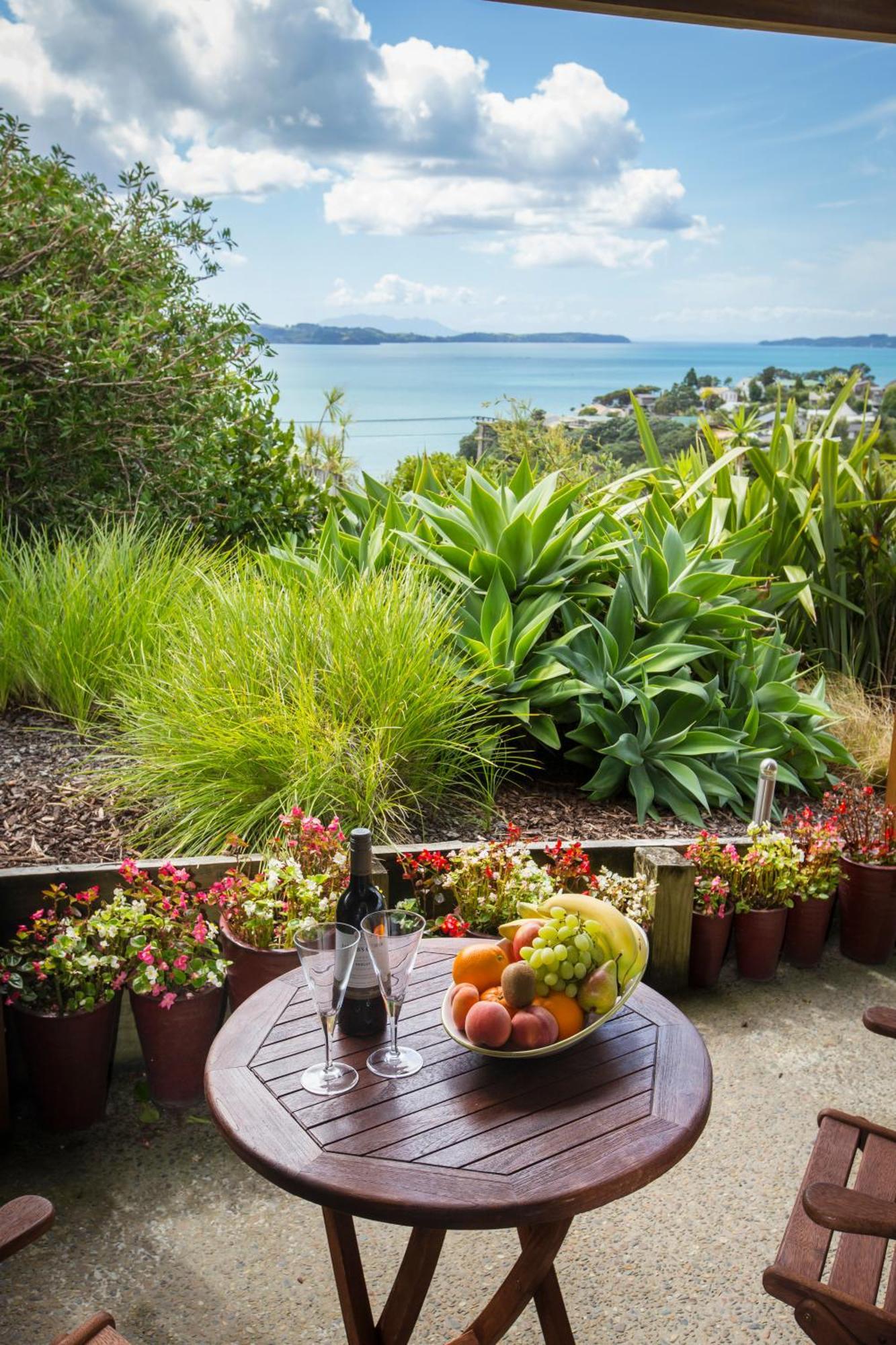 Bed & Breakfast Tahi Lodge - Matakana Coast