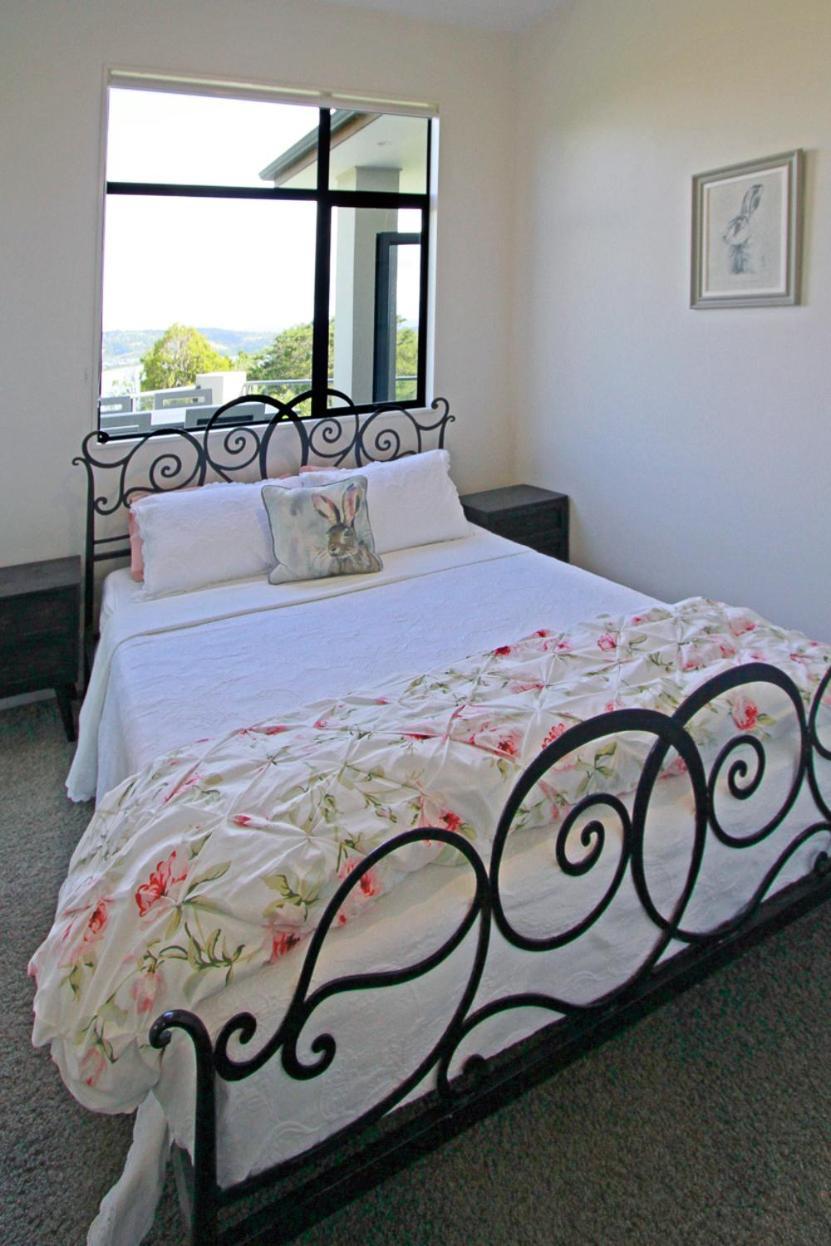 Tahi Lodge - Matakana Coast Bed & Breakfast