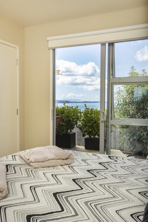 Tahi Lodge - Matakana Coast Bed & Breakfast Snells Beach